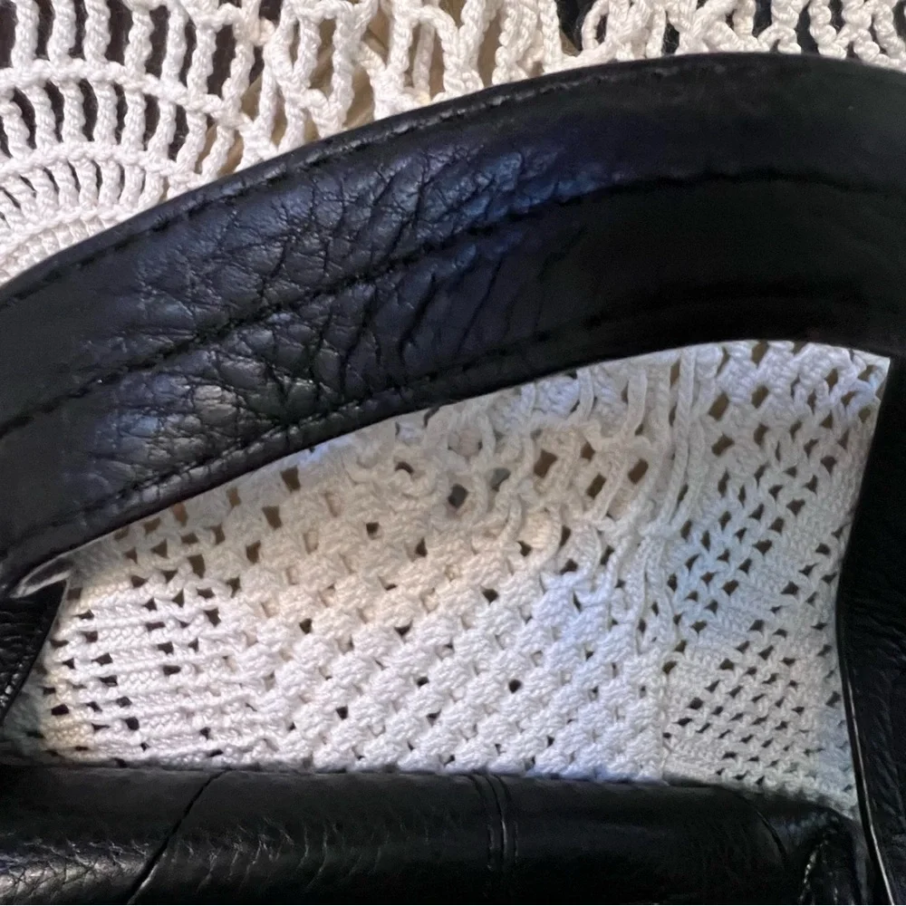 B.MAKOWSKY 100% Luxury Leather Black with Silver Hardware Animal Print Interior